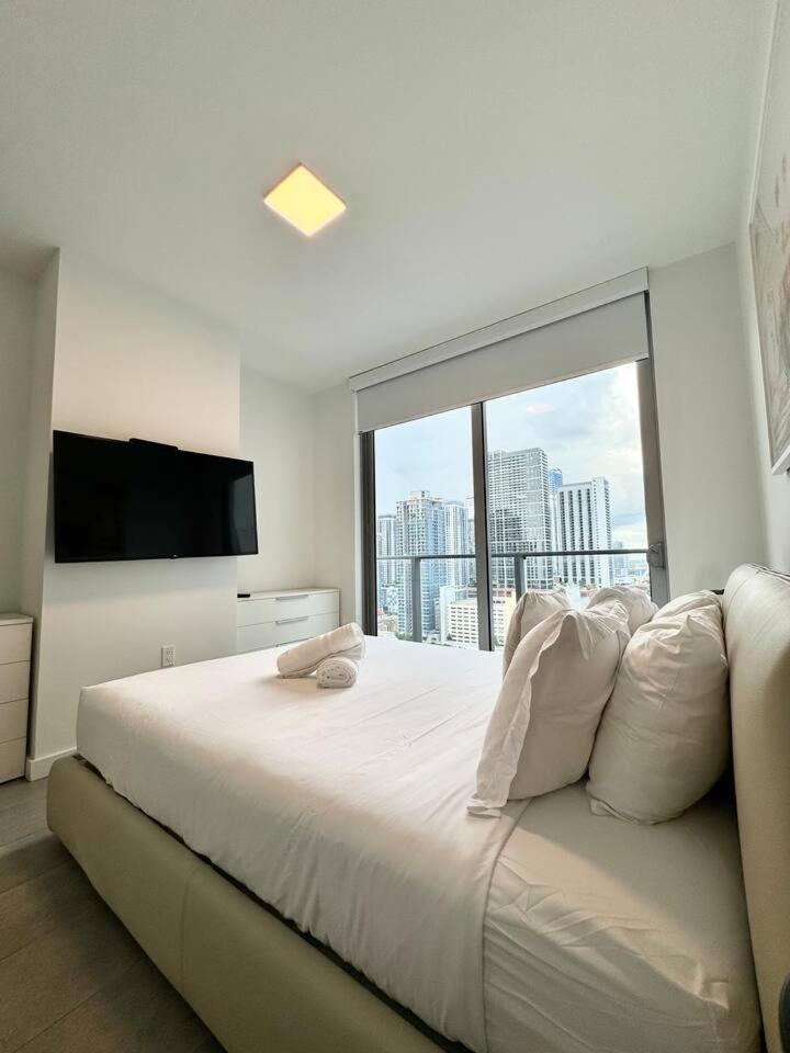 2 Bedrooms Design Condo Downtown Miami Pool And Gym Ngoại thất bức ảnh